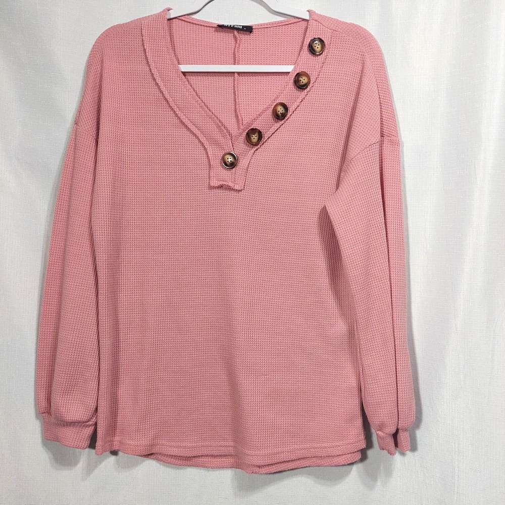 BTFBM‎ Womens Waffle Knit Pullover Top Size Medium Pink Accent Buttons V Neck